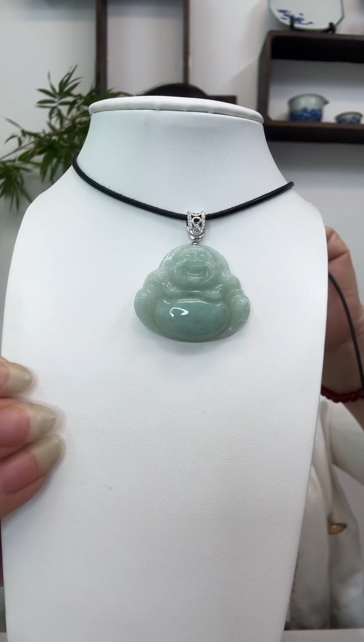 颈饰银S925镶嵌翡翠佛公
