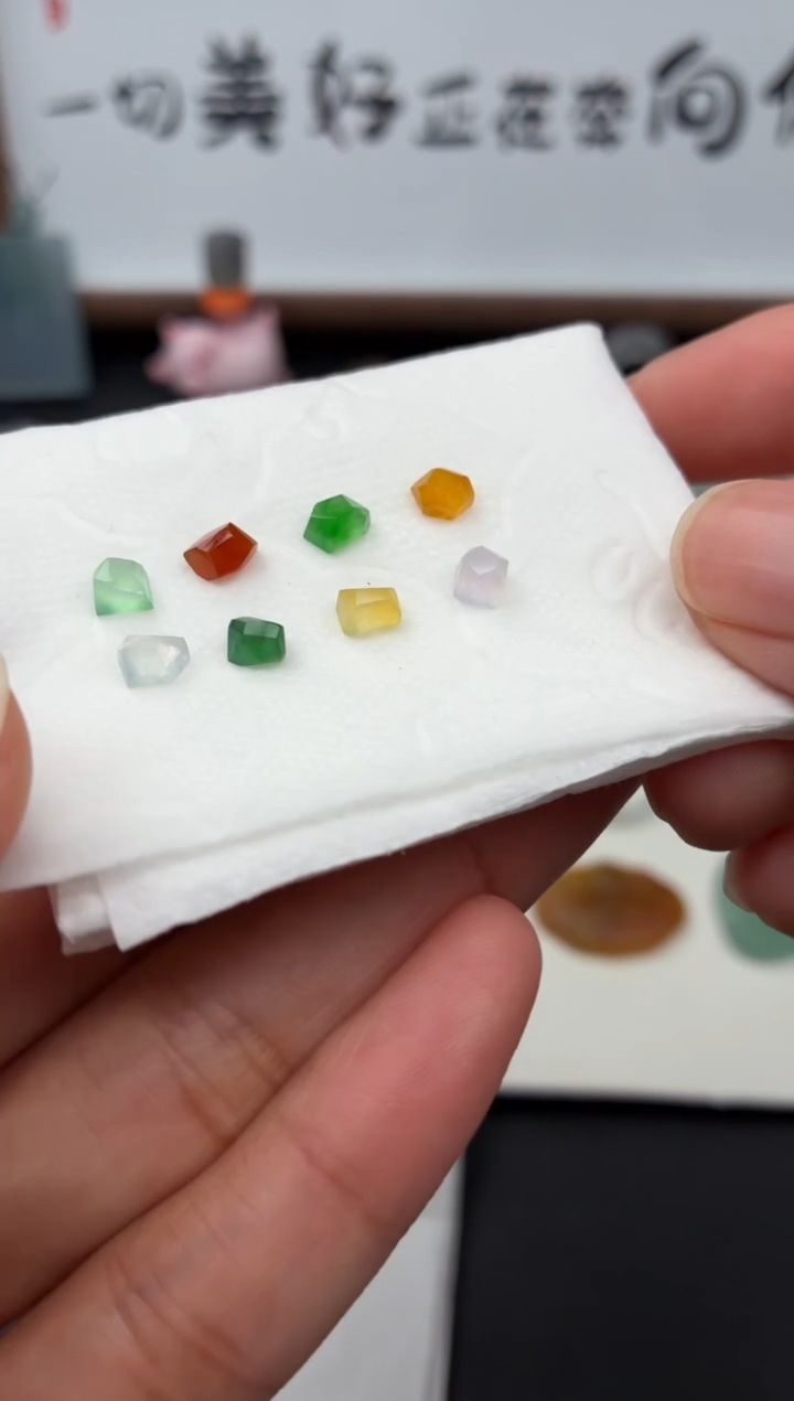 定制翡翠未镶嵌翡翠