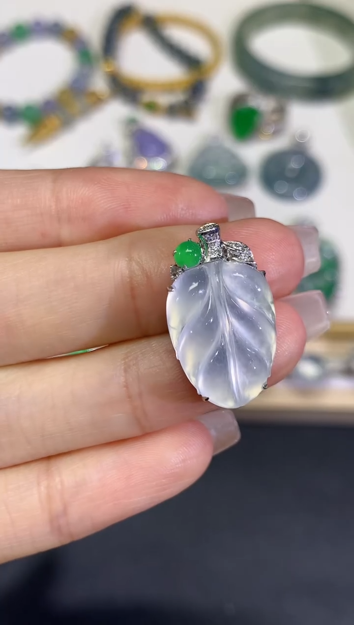 【闪购商品】翡翠颈饰18K金镶嵌团购42
