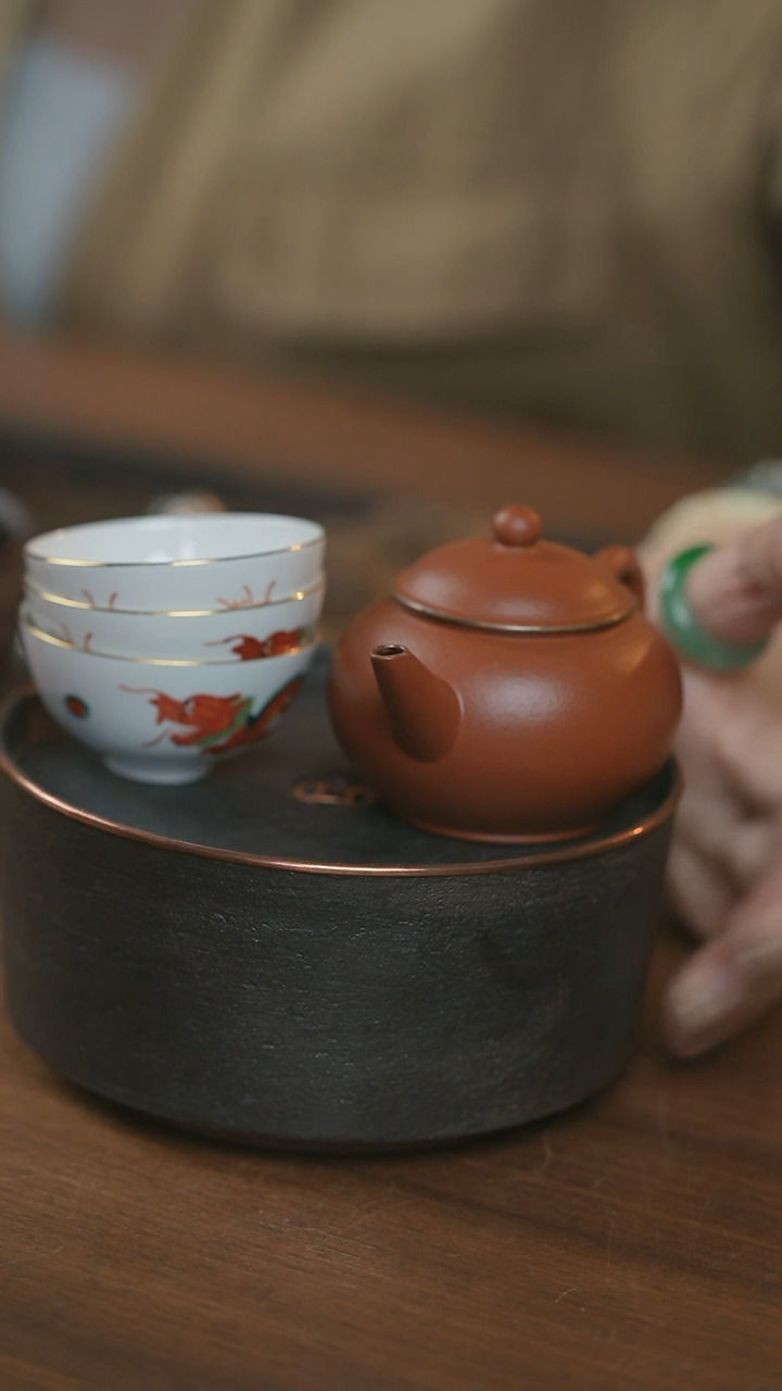 包铜水平紫砂壶送三只纯手绘祥龙工夫小茶杯