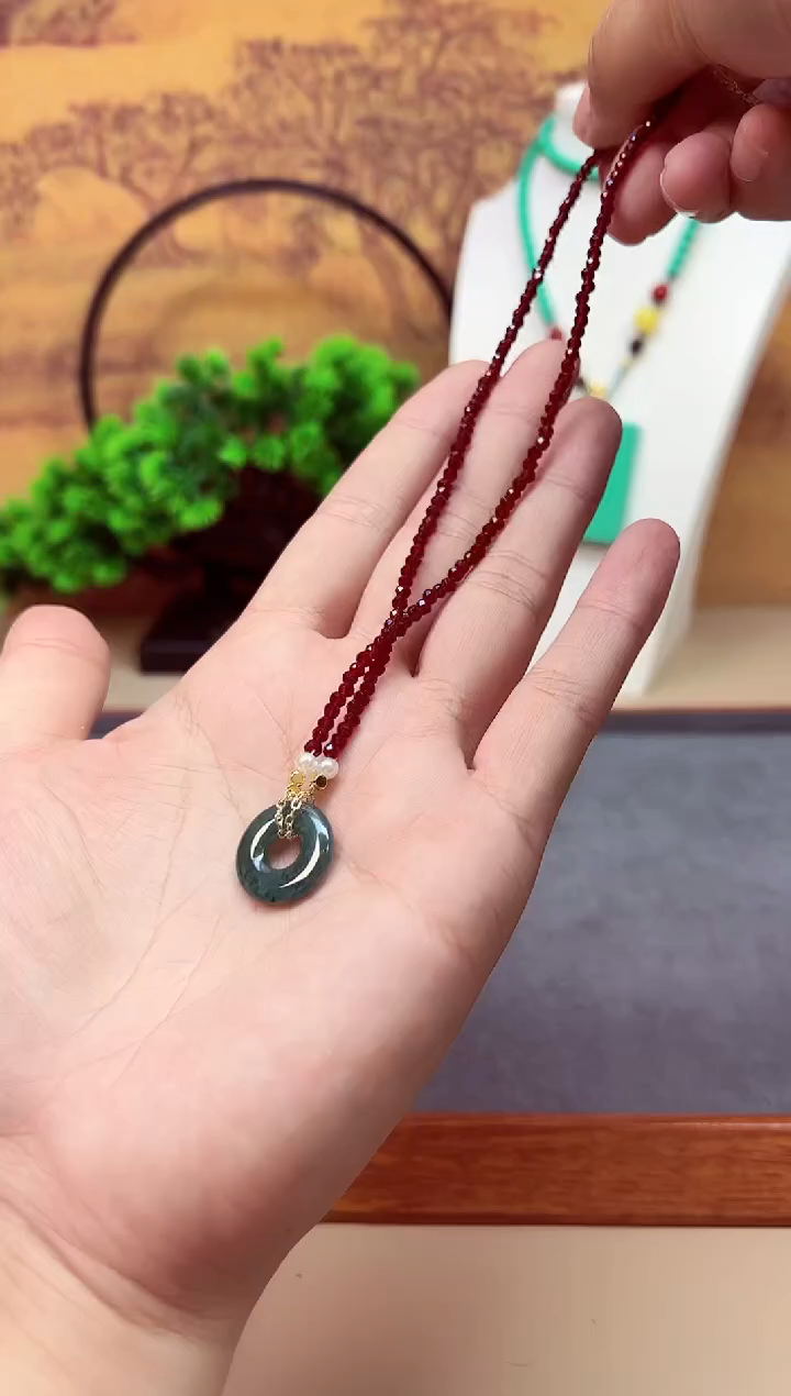 翡翠14K金镶嵌颈饰A582