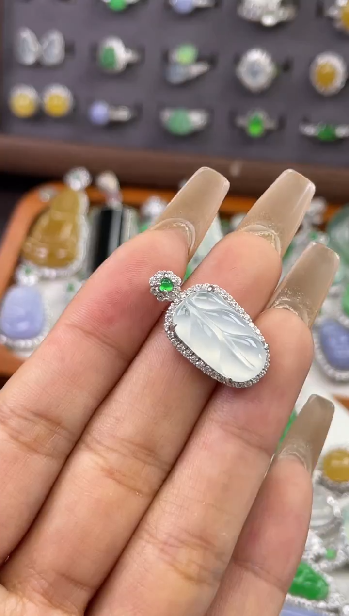 吊坠(不含链)银S925镶嵌翡翠吊坠