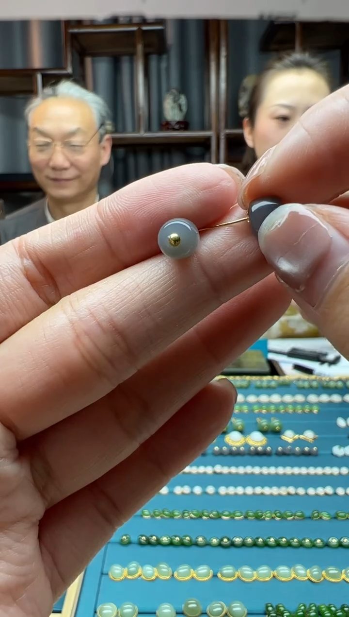 【闪购商品】和田玉颈饰18K金镶嵌耳饰   多样性发货拍一发一