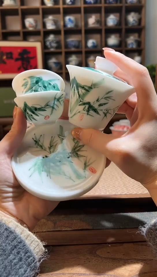 【闪购商品】翠竹小马蹄盖碗+2个客杯+盖置