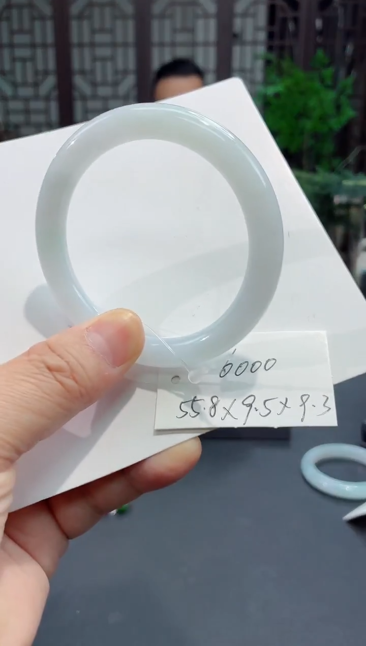 未镶嵌手镯（圆镯）翡翠缅甸翡翠手镯15