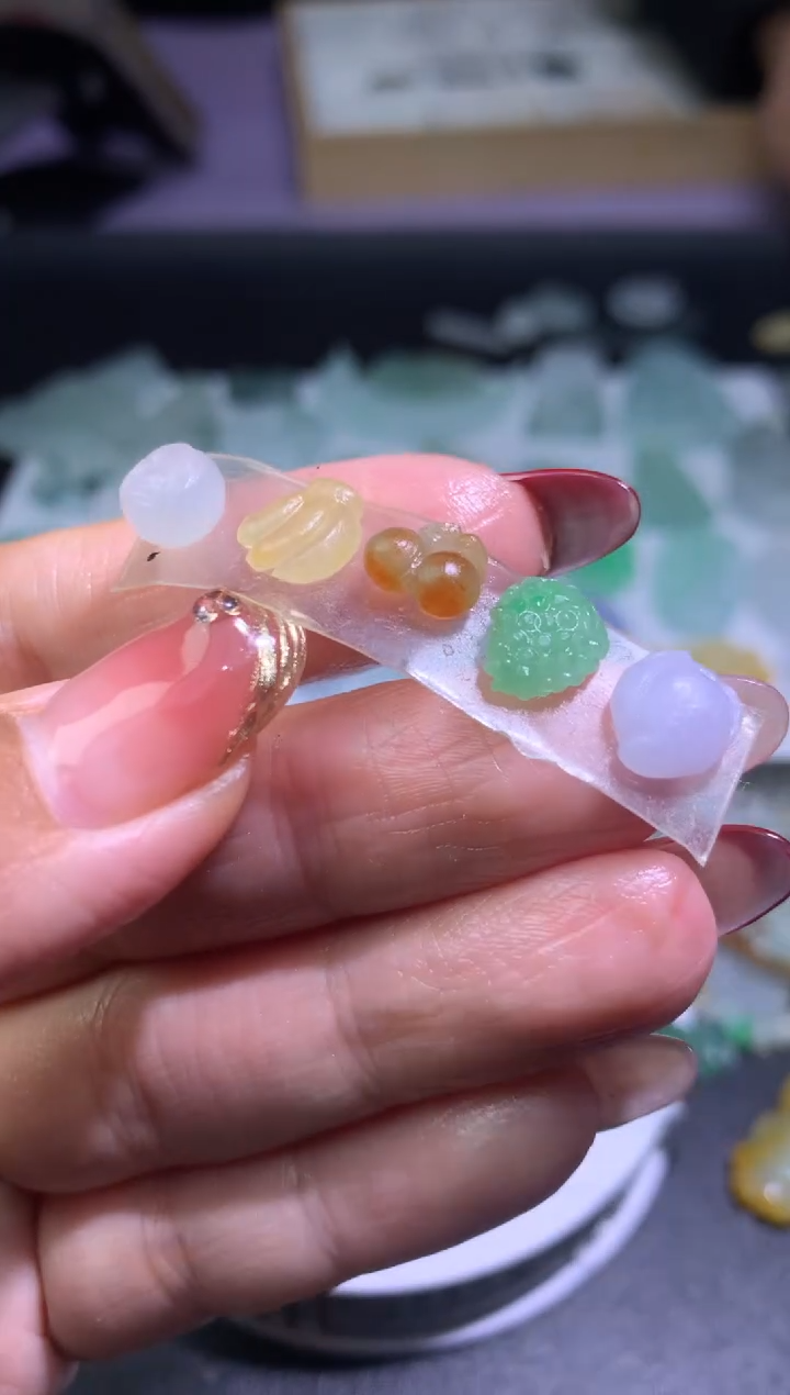 【闪购商品】定制翡翠未镶嵌毛货