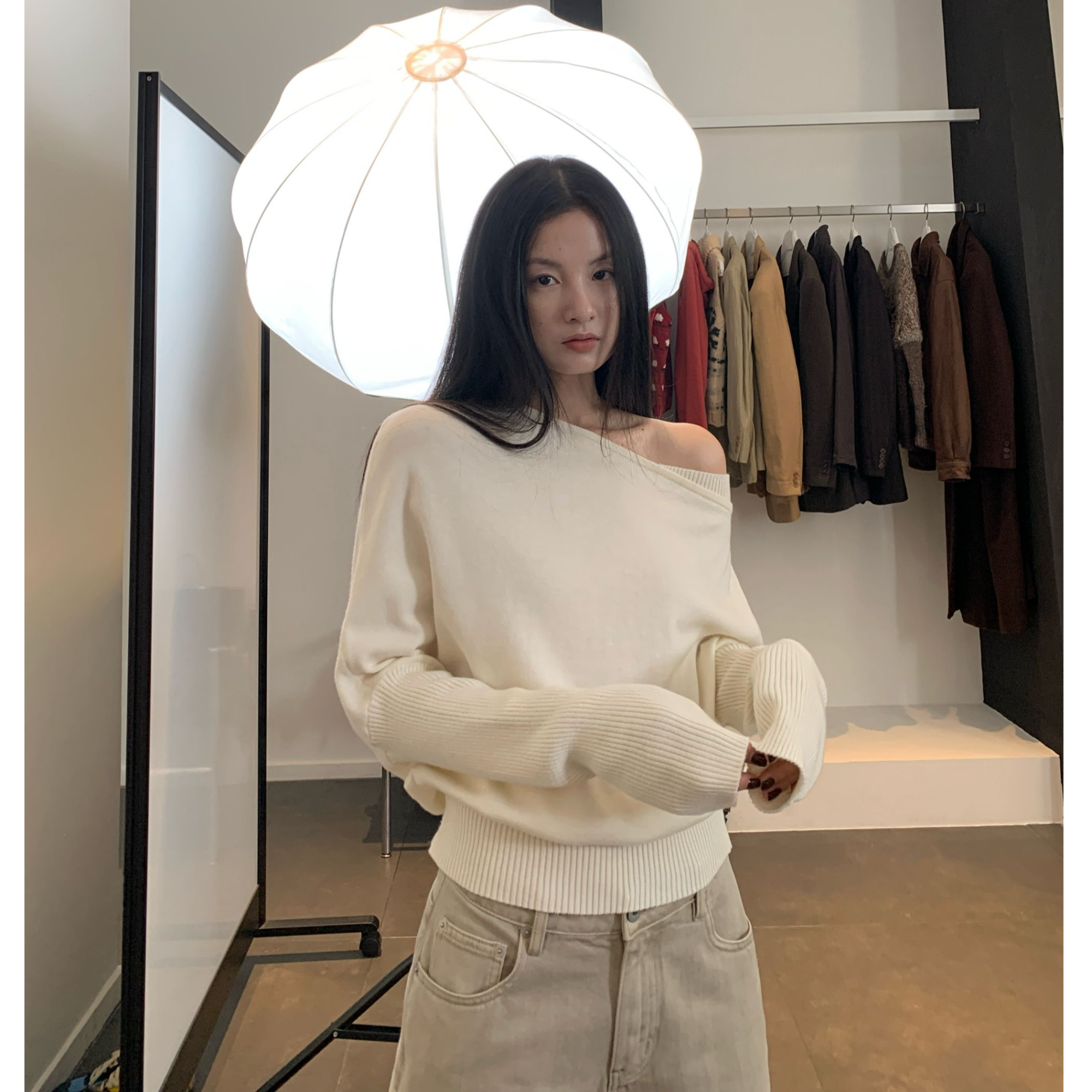 慵懒风一字领露肩山羊绒毛衣 秋季新款长袖内搭斜肩针织上衣ST827