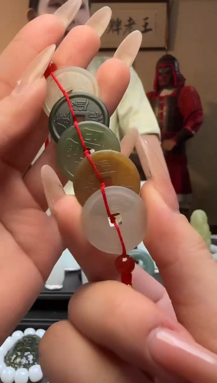 【闪购商品】和田玉五帝钱未镶嵌挂坠（多样性发货）