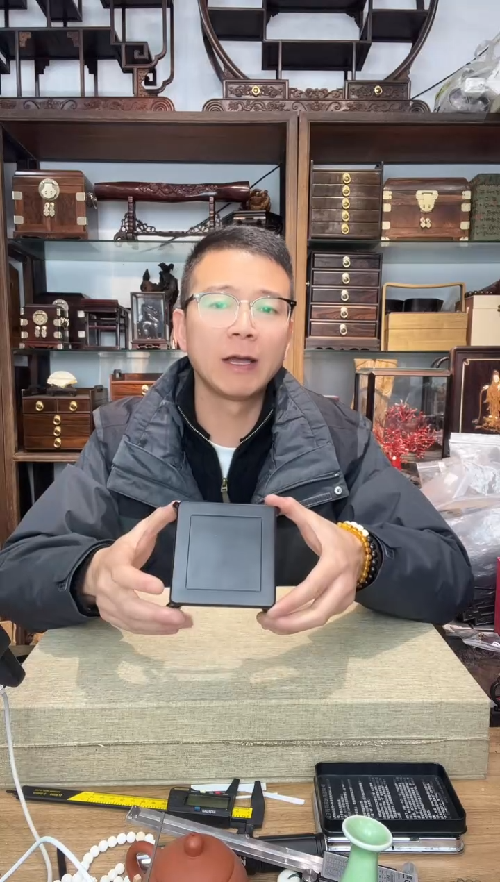 乌木类书架394紫光檀弯腿正方摆台  瑕疵