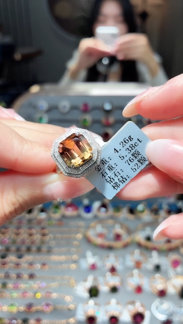 18K金镶嵌戒指碧玺5.38ct