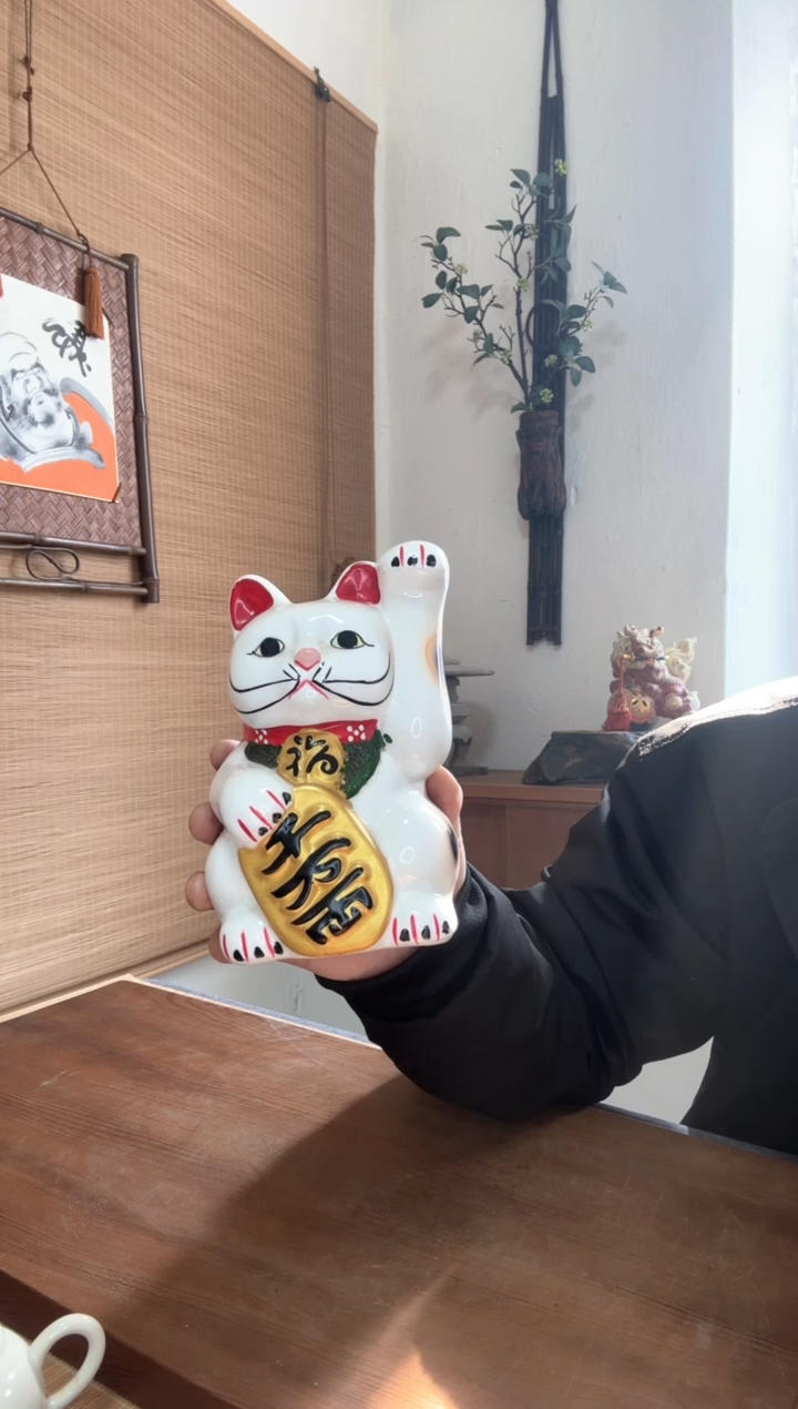 【闪购商品】杯中古品个别存有岁月痕迹，谨慎下单哦~