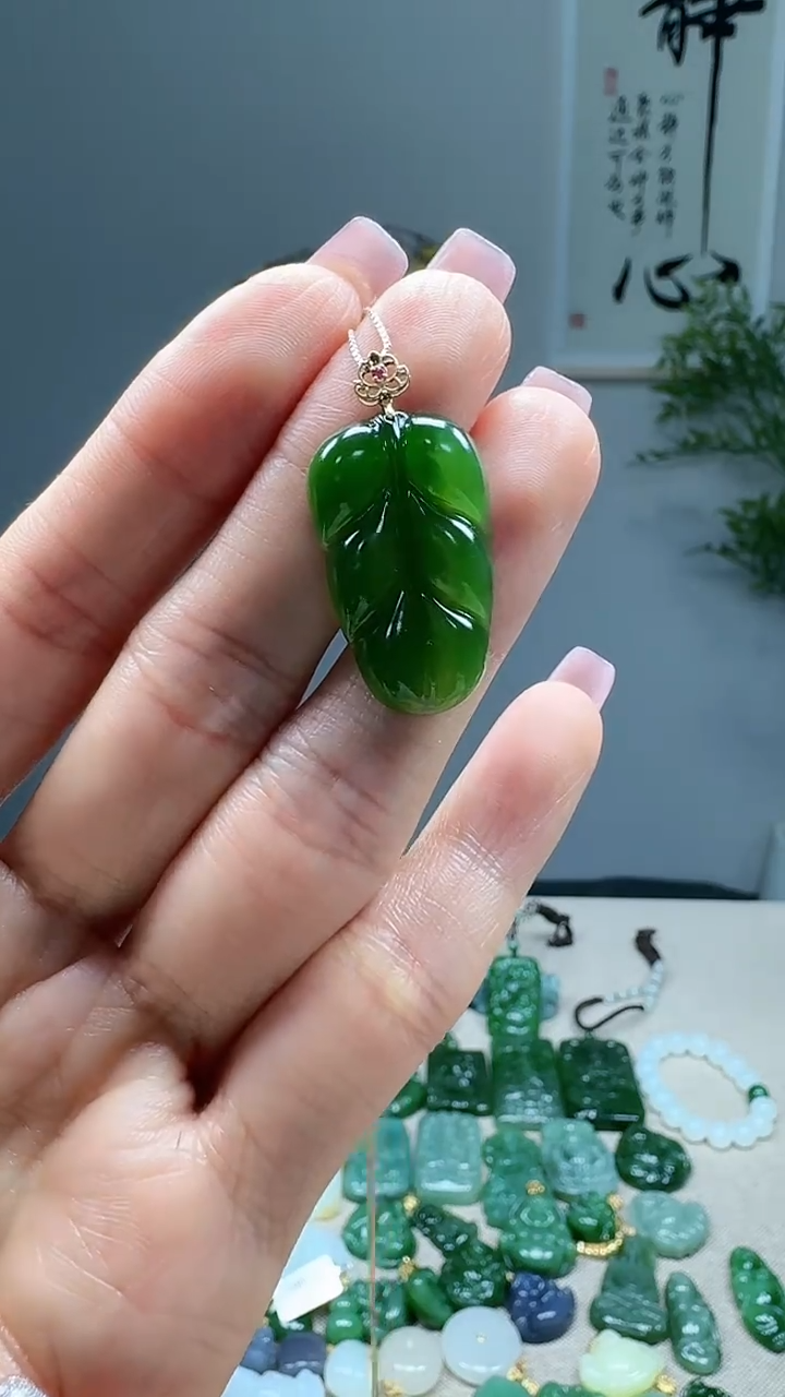 吊坠(不含链)18K金镶嵌和田玉1