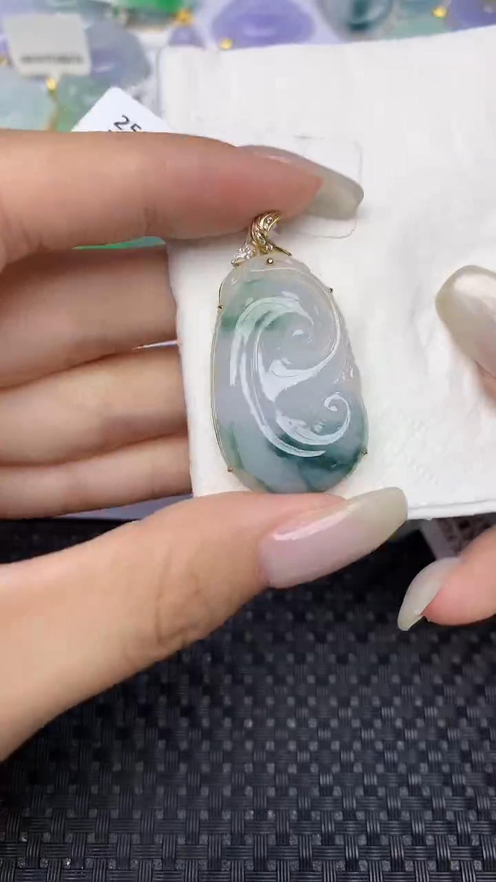 翡翠18K金镶嵌颈饰天然缅甸翡翠a货百元以上9元证书费自理