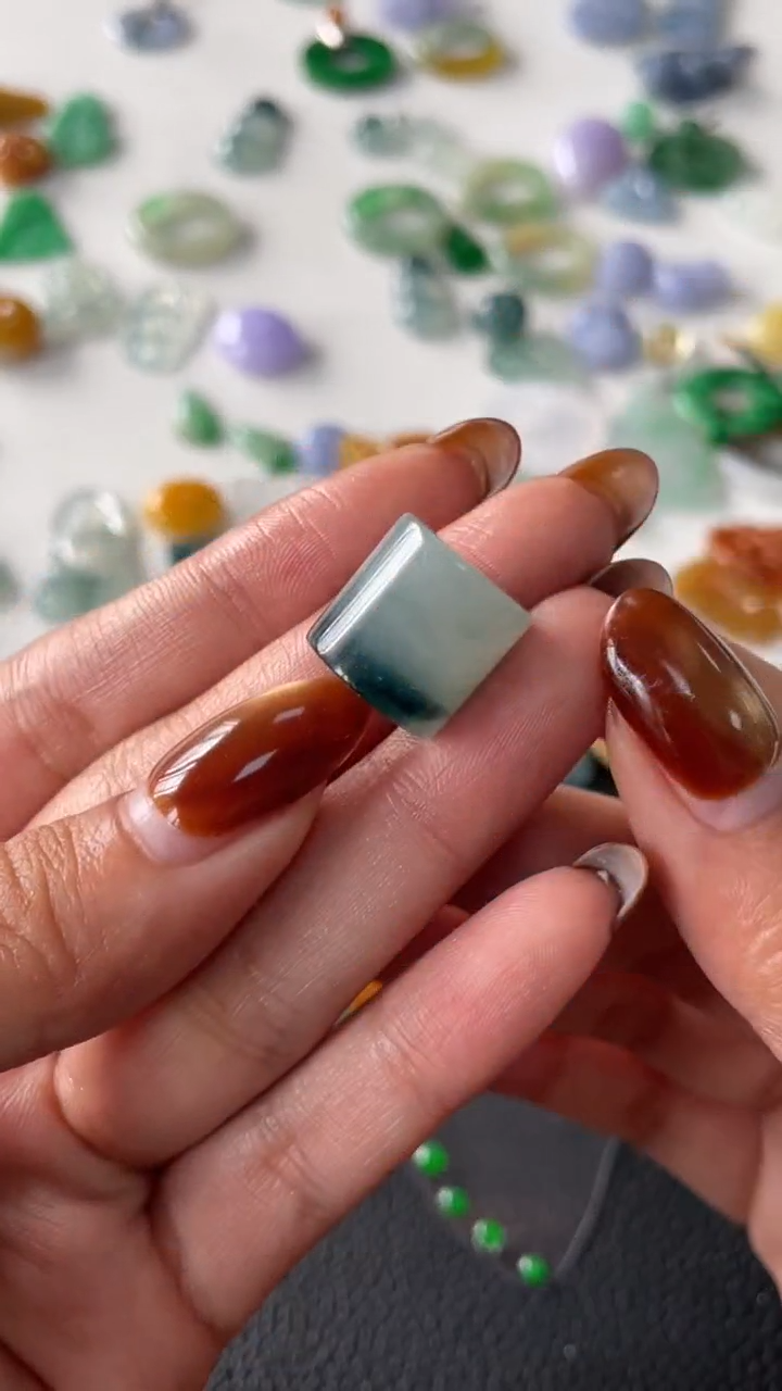 【闪购商品】定制翡翠未镶嵌筒珠300+30