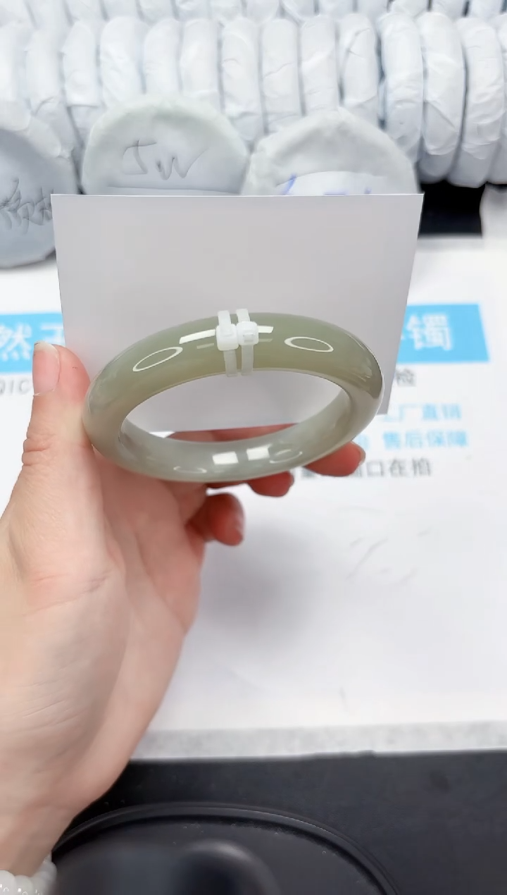 【闪购商品】和田玉手镯未镶嵌213-58.7