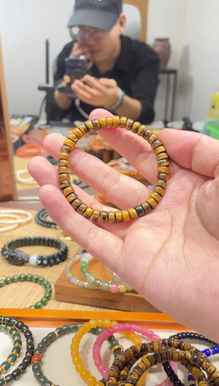 未镶嵌手串木变石7mm直切黄虎眼手串