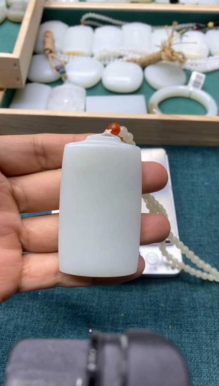 【闪购商品】定制和田玉定制挂件