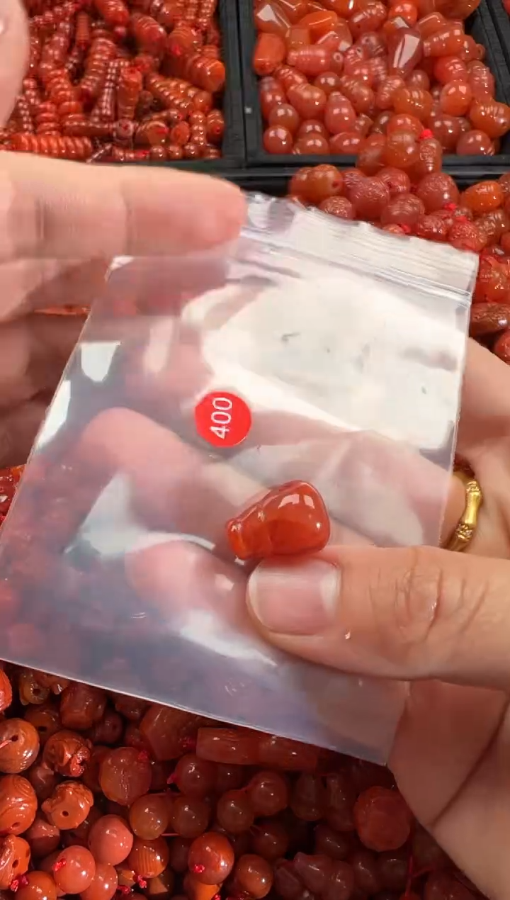 【闪购商品】南红玛瑙颈饰未镶嵌1