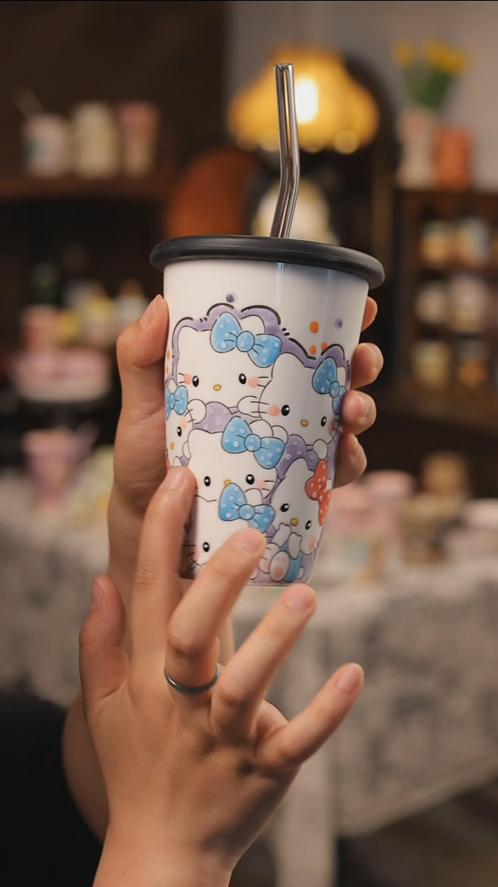 摆件景德镇釉下彩绘设计师款式陶瓷
