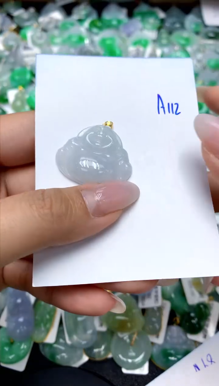 翡翠18K金镶嵌颈饰11111111111111