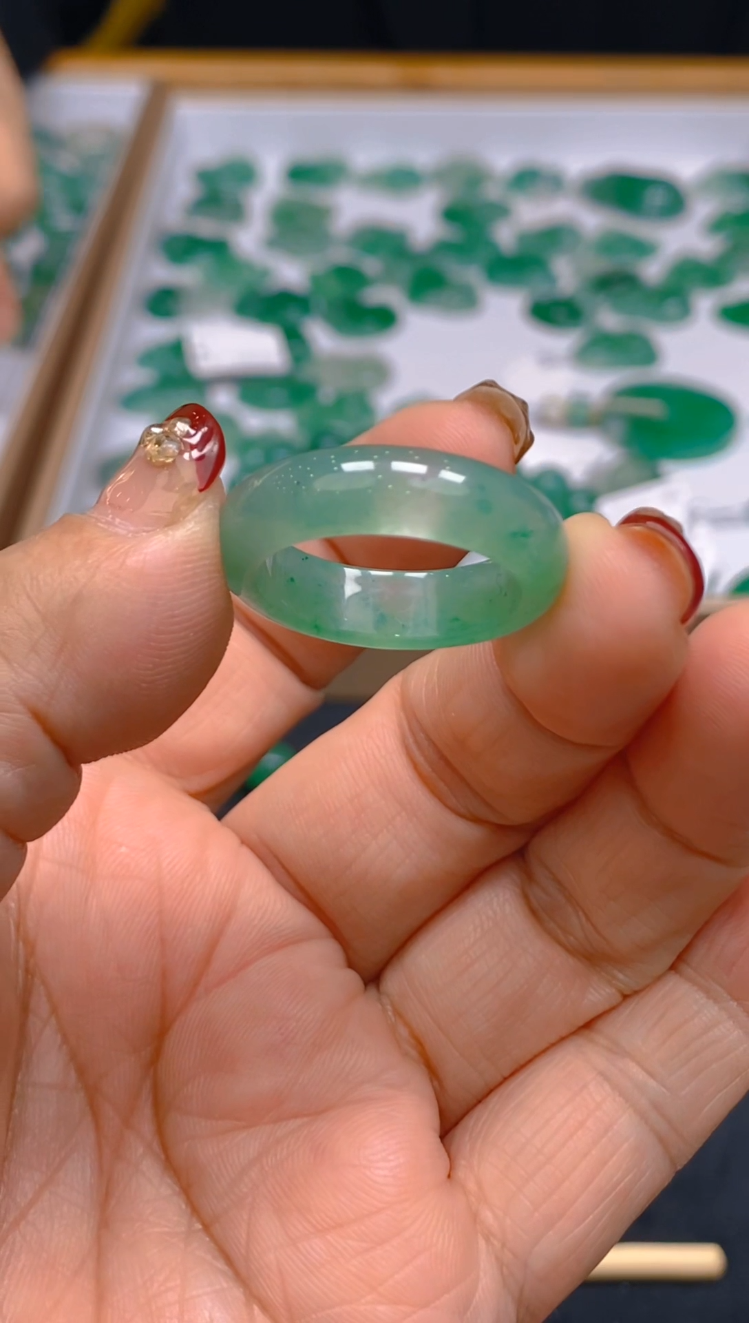 【闪购商品】石英质玉戒指未镶嵌冰美人非洲翠A货冰种045