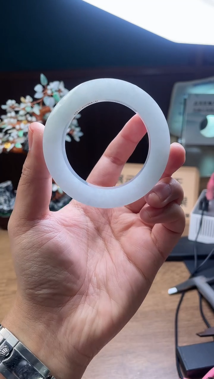 【闪购商品】定制翡翠手镯未镶嵌定制