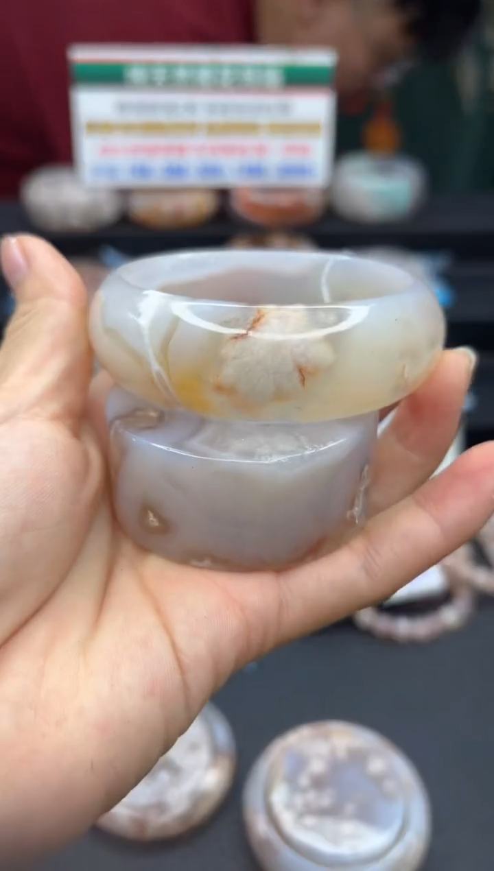 【闪购商品】石英质玉手镯未镶嵌660（56圈赠送镯心）