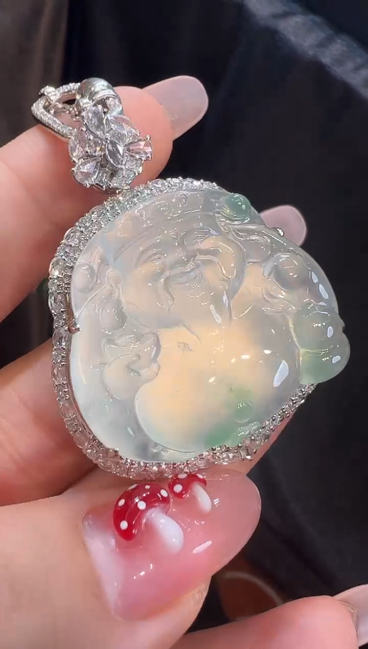 【闪购商品】翡翠颈饰18K金镶嵌吊坠