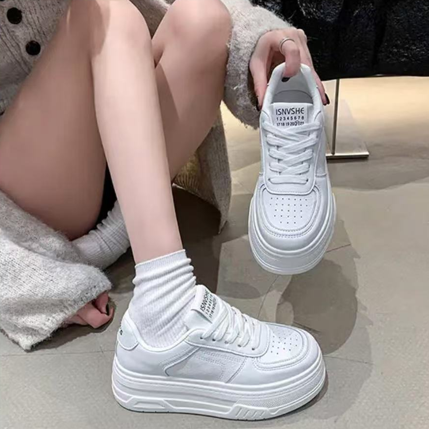 增高小白鞋女2025新款厚底6㎝休闲运动板鞋单鞋松糕底板女鞋子