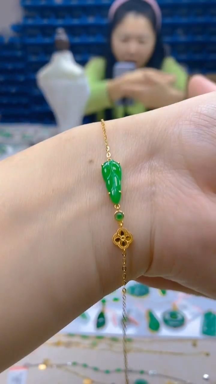 颈饰18K金镶嵌翡翠新号开播 全场乱卖