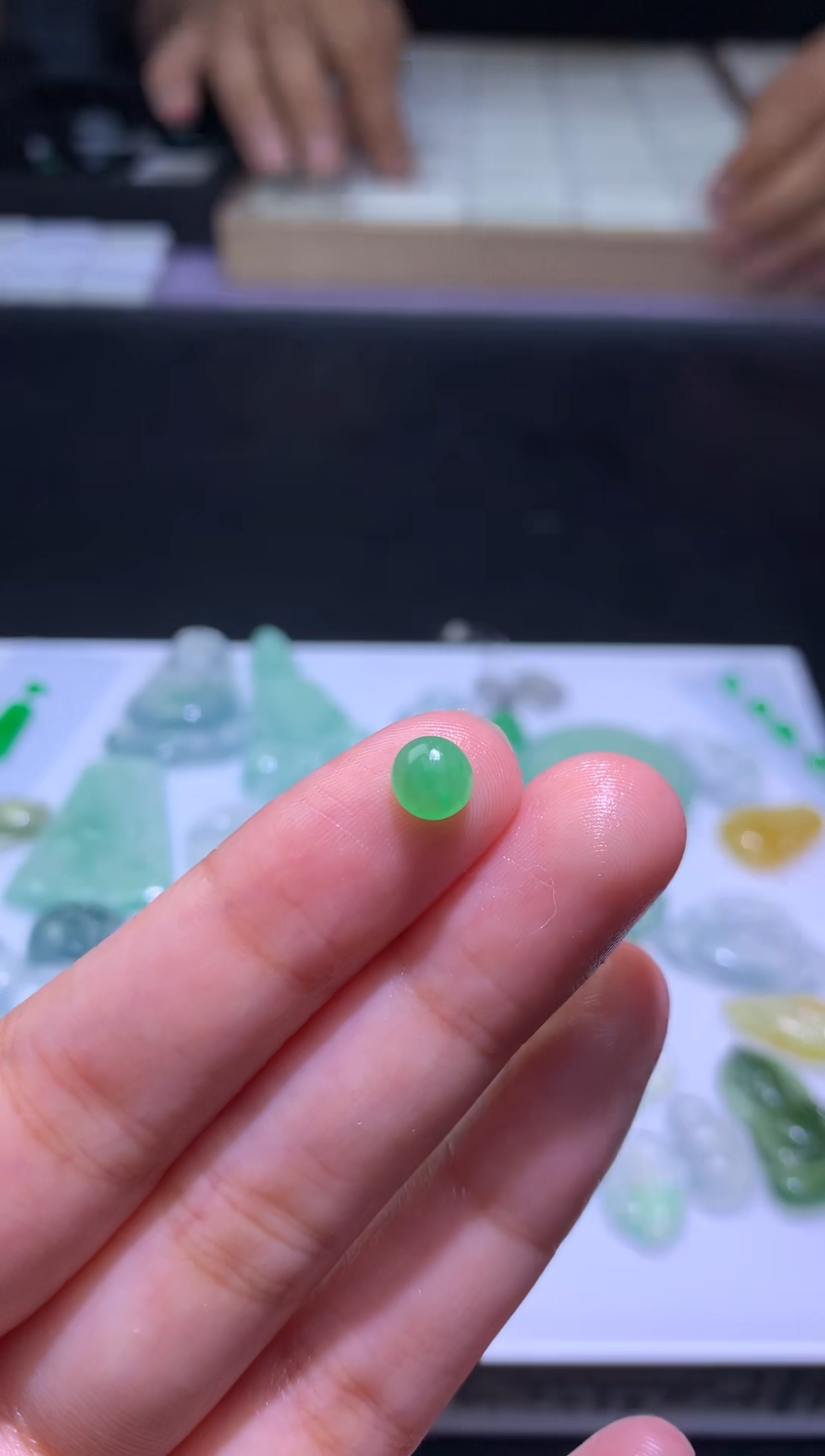 定制翡翠未镶嵌毛货
