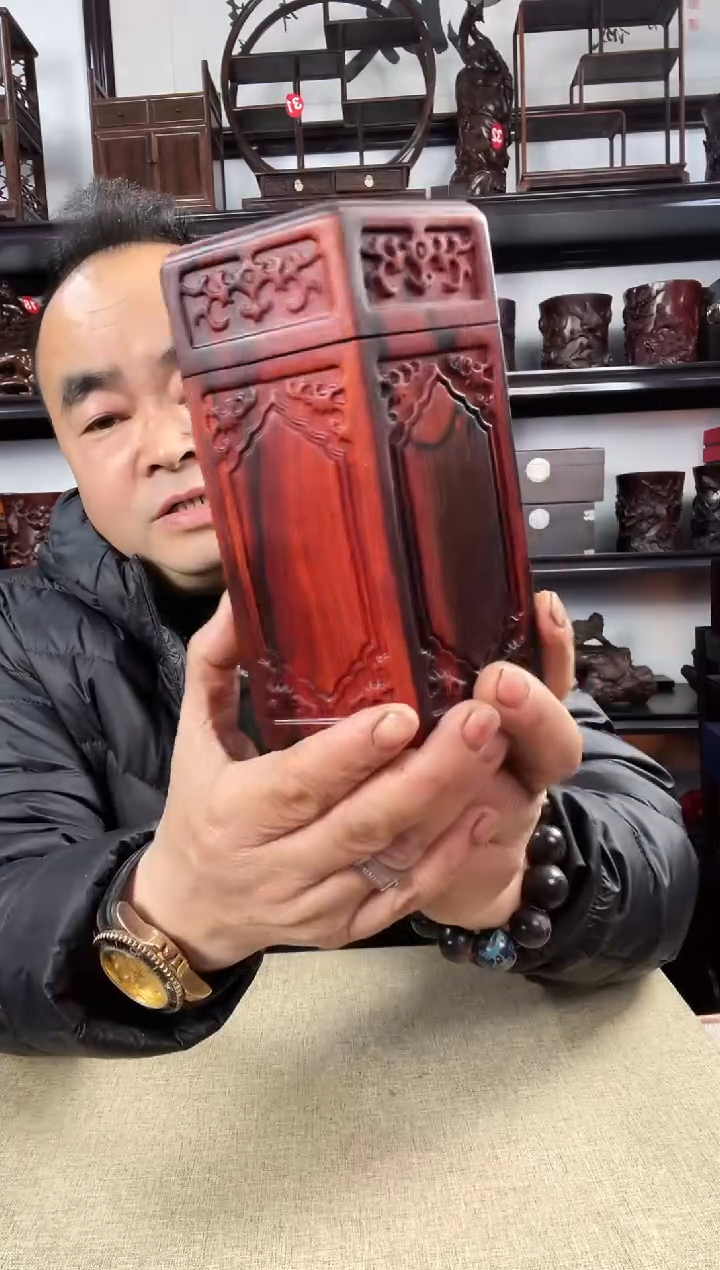 木老李红木工艺品356瑕疵