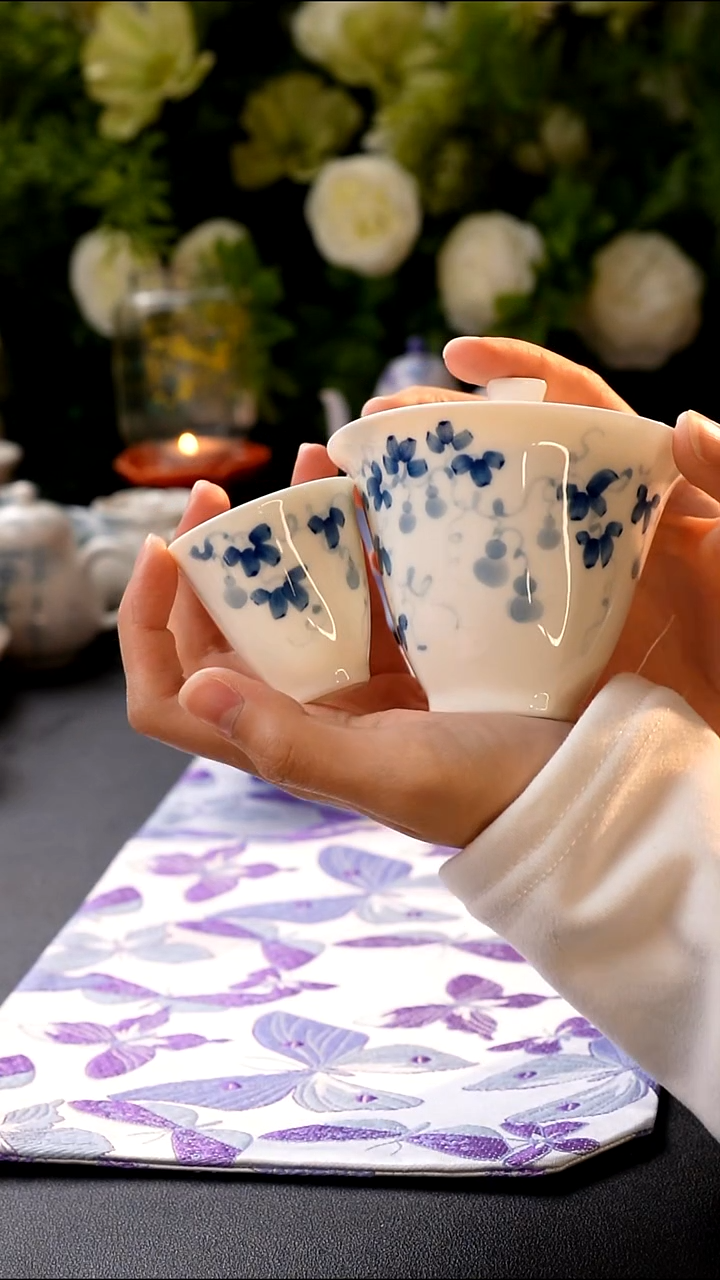 哈哈哈红红火火恍恍惚惚