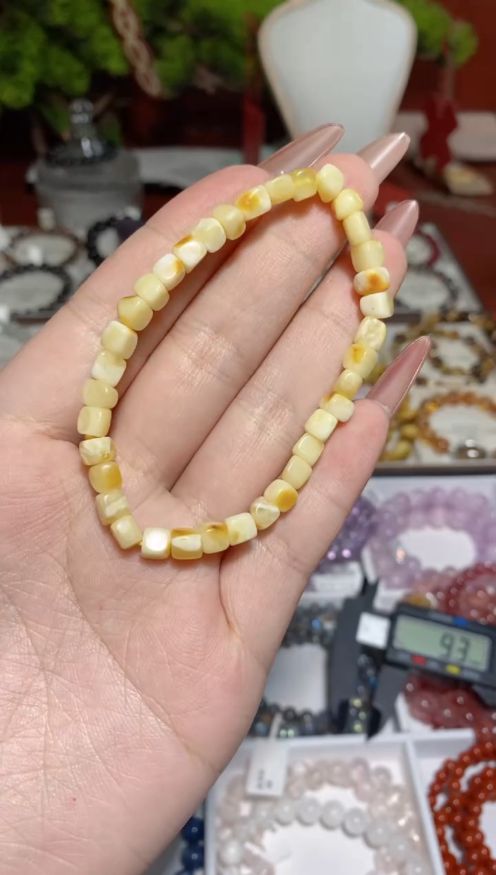 【闪购商品】水晶手串未镶嵌蜜蜡方糖（焦糖布丁）