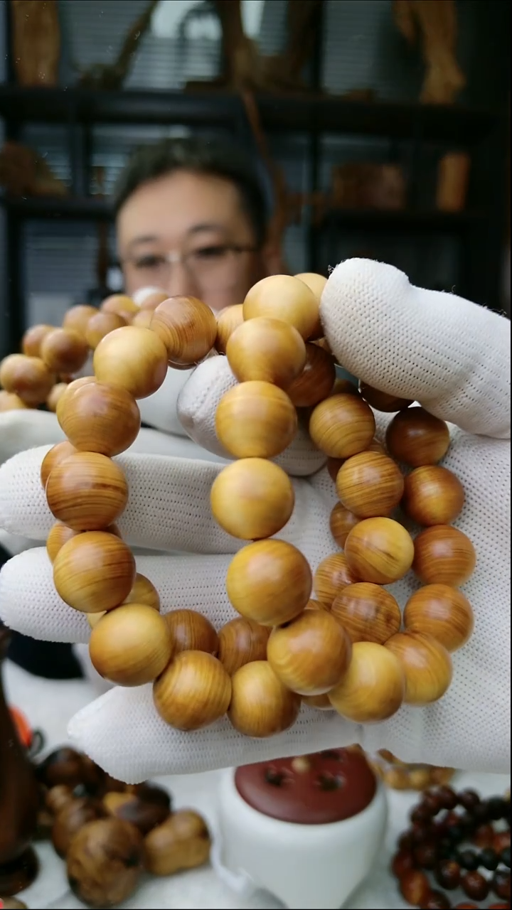 木质类太行陈化崖柏满红油1.5崖柏单圈手串