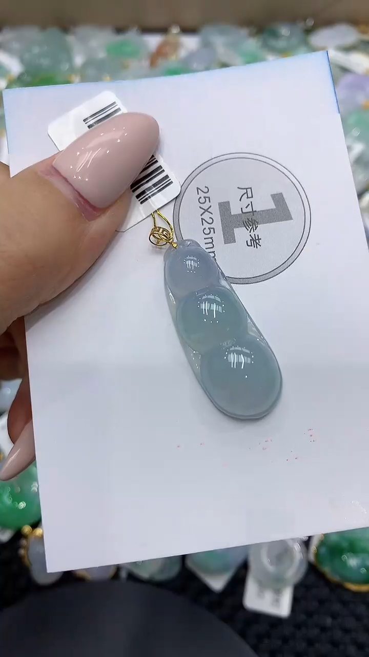 颈饰18K金镶嵌翡翠111111111111