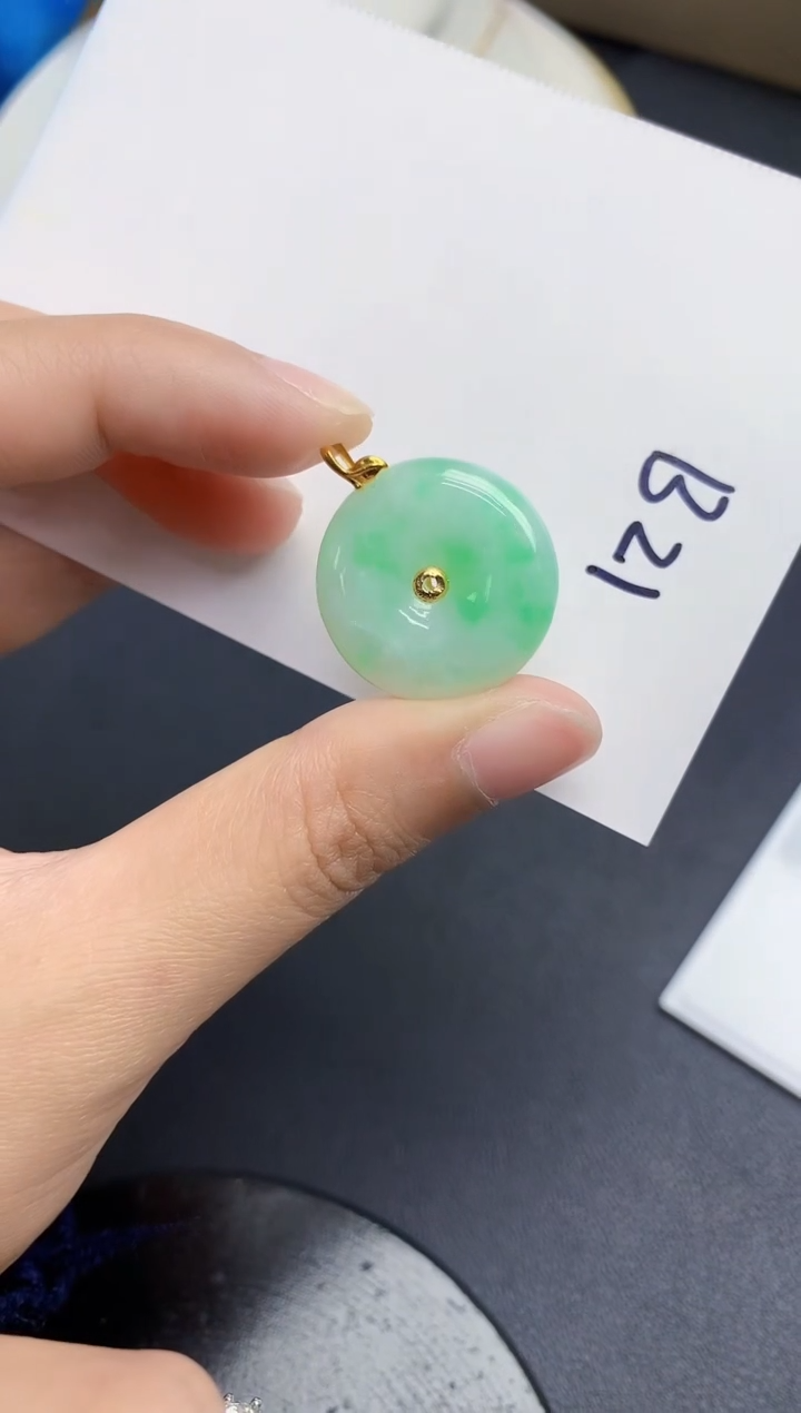 【闪购商品】翡翠颈饰18K金镶嵌000000000