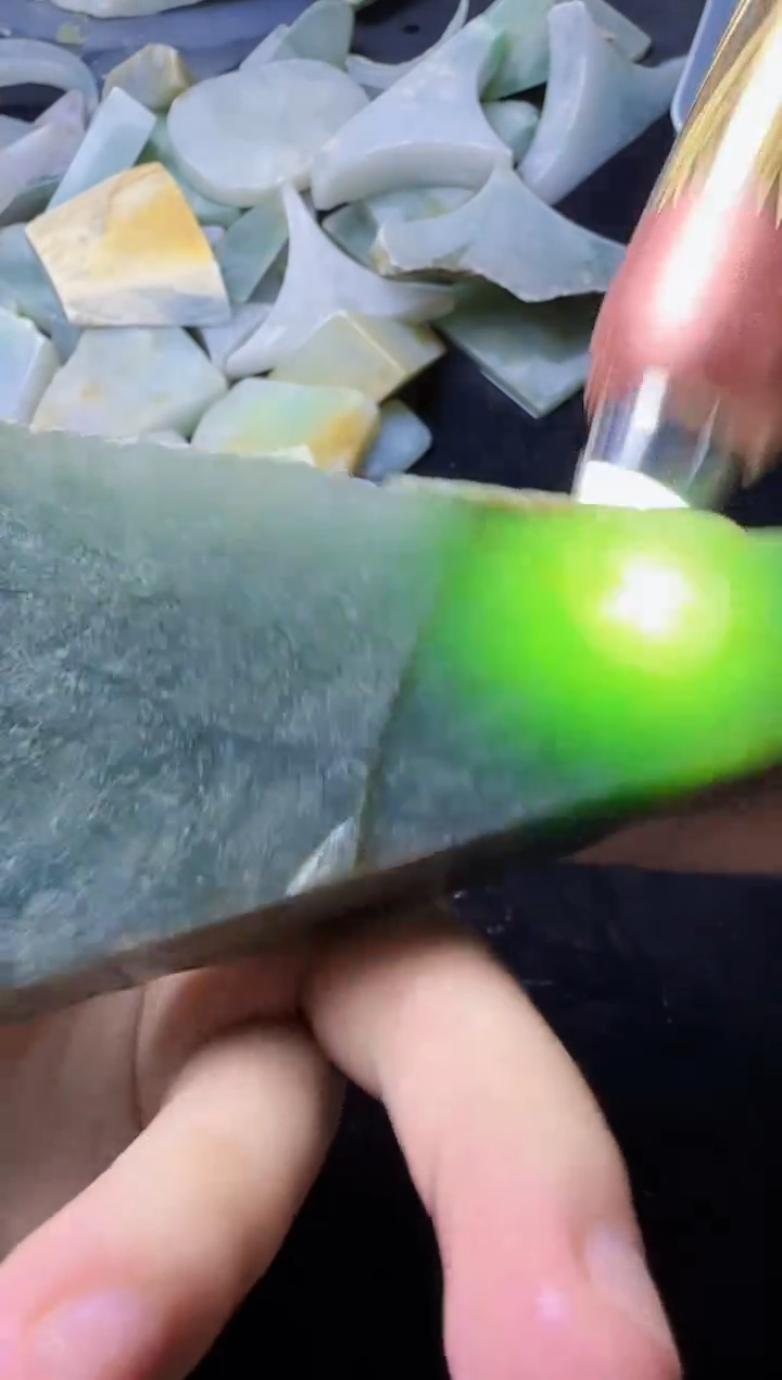 【闪购商品】翡翠颈饰未镶嵌073天然A货翡翠