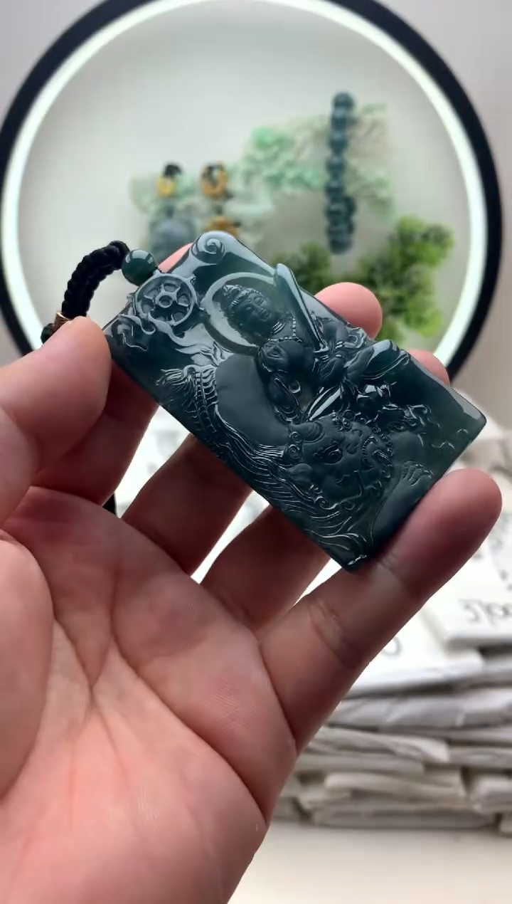 颈饰未镶嵌翡翠文殊