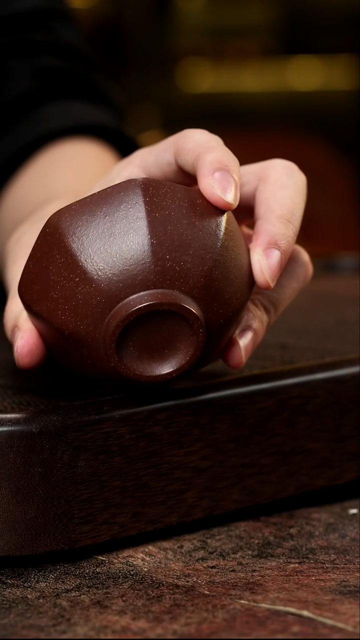 紫砂老段泥八方杯