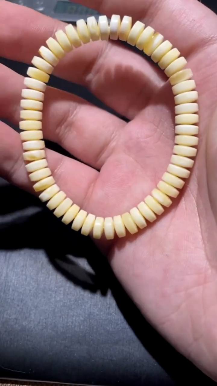 未镶嵌蜜蜡裸石G22241104-20-1