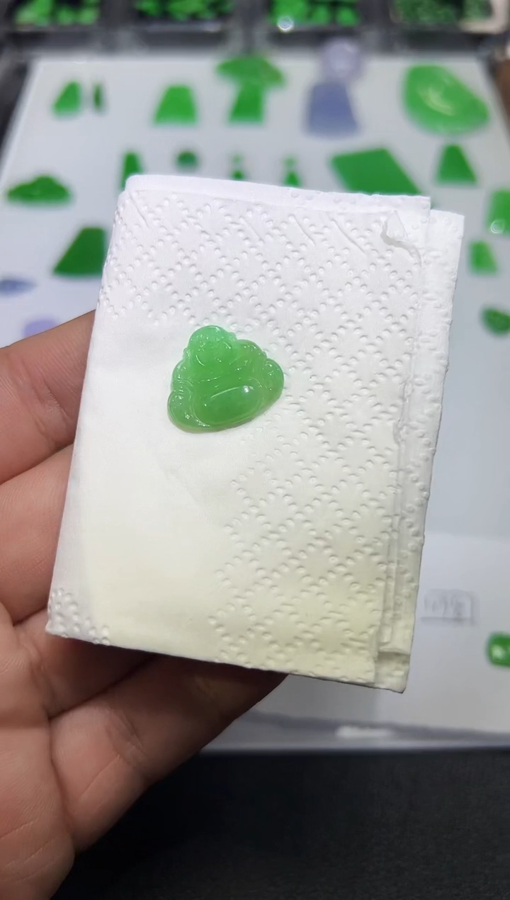 裸石翡翠天然缅甸A货翡翠一件