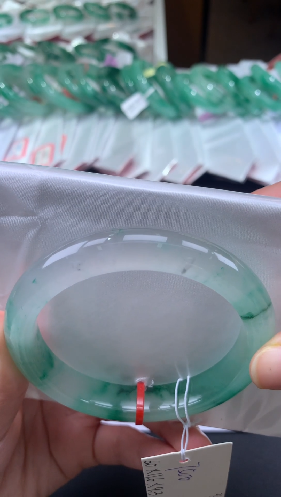 【闪购商品】石英质玉手镯未镶嵌天然玉石非洲翠手镯