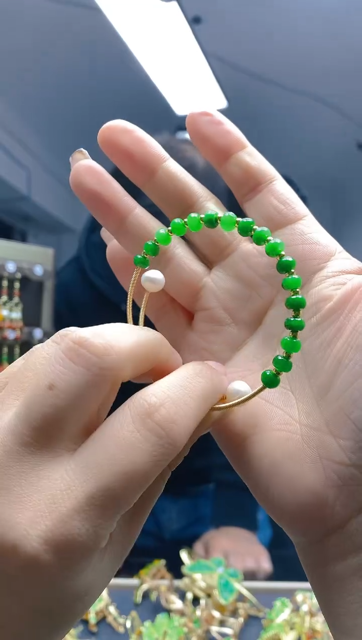 【闪购商品】翡翠耳饰合金0485翡翠手镯