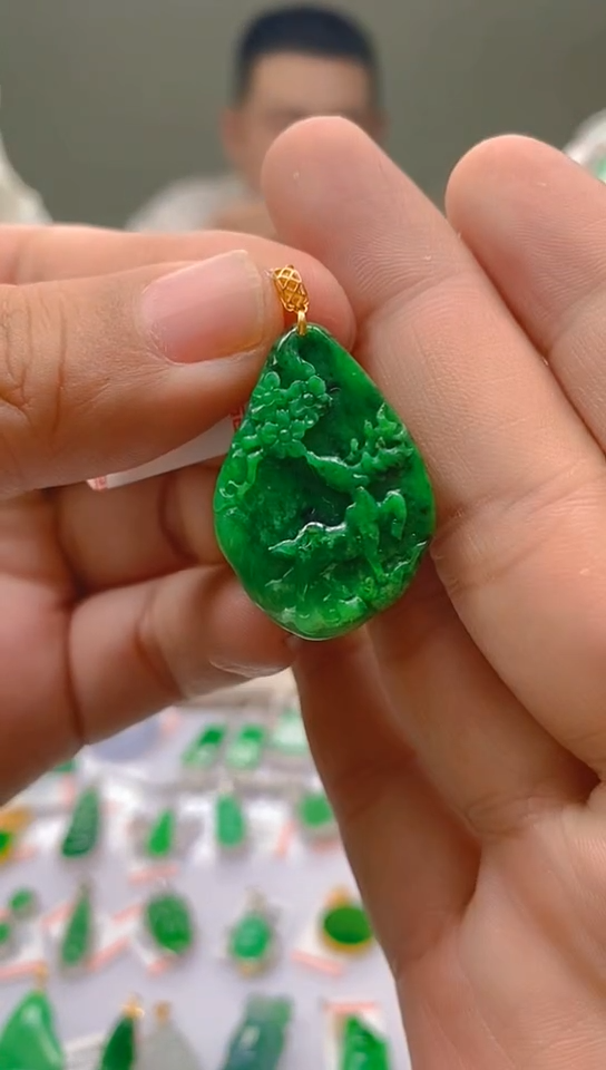 【闪购商品】翡翠颈饰18K金镶嵌新号开播，全场乱卖