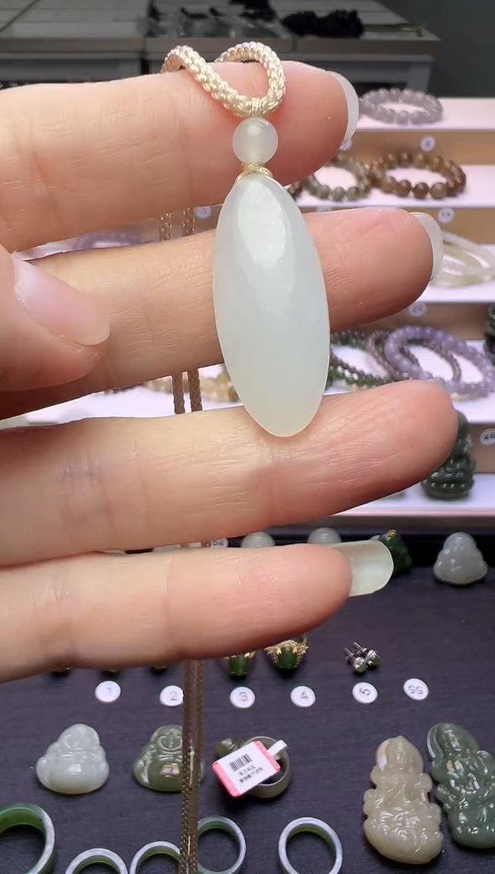 颈饰未镶嵌和田玉169号链接