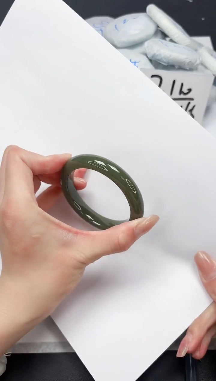 【闪购商品】和田玉手镯未镶嵌244-55.6