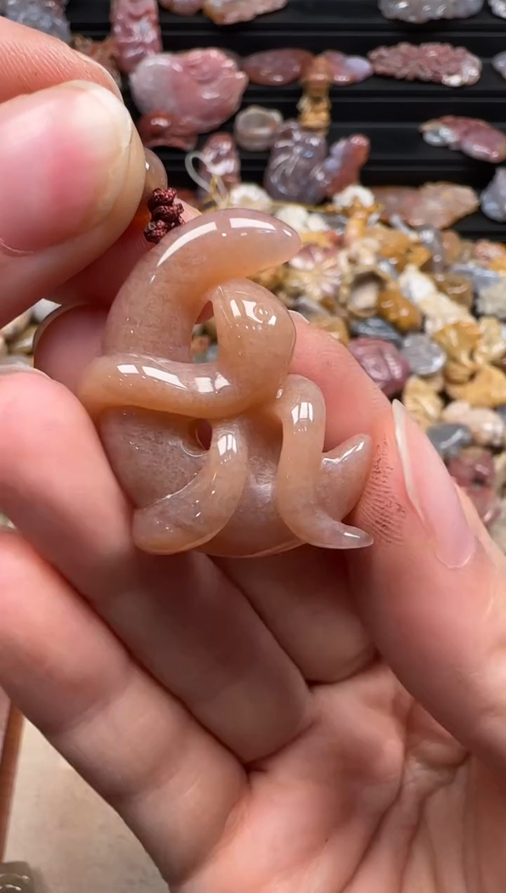 【闪购商品】硅化珊瑚（珊瑚玉）颈饰未镶嵌582
