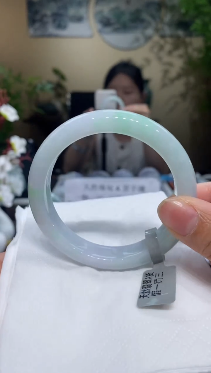 翡翠手镯未镶嵌翡翠56-57
