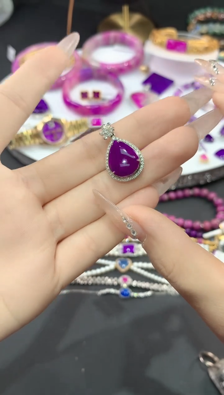 苏纪石（舒俱来）18K金镶嵌.吊坠